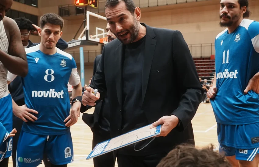 Οι δηλώσεις του Καραποστόλου για το ματς στην Λετονία